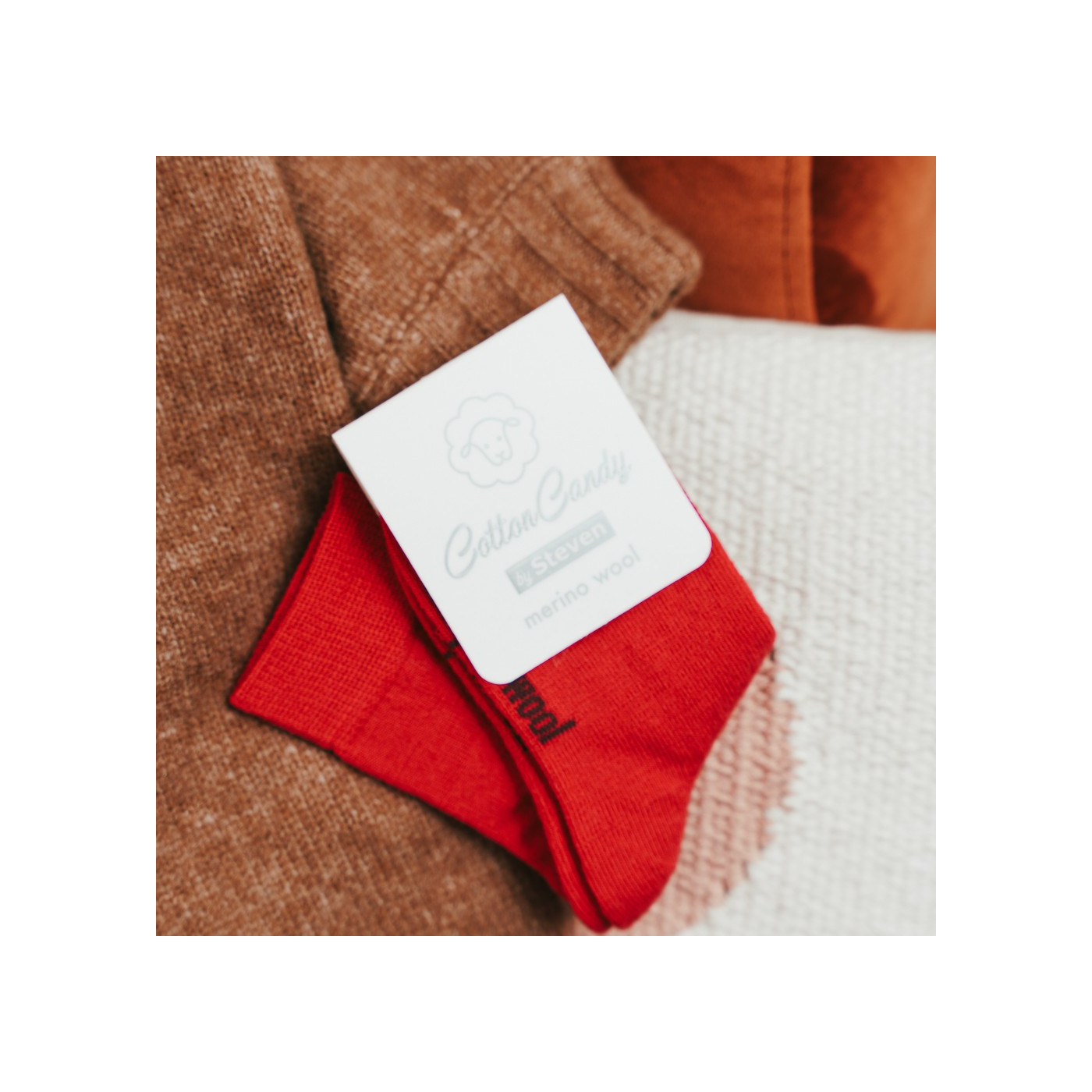 Skarpetki MERINO WOOL z wełny merynosa dla dzieci w kolorze CZERWONYM