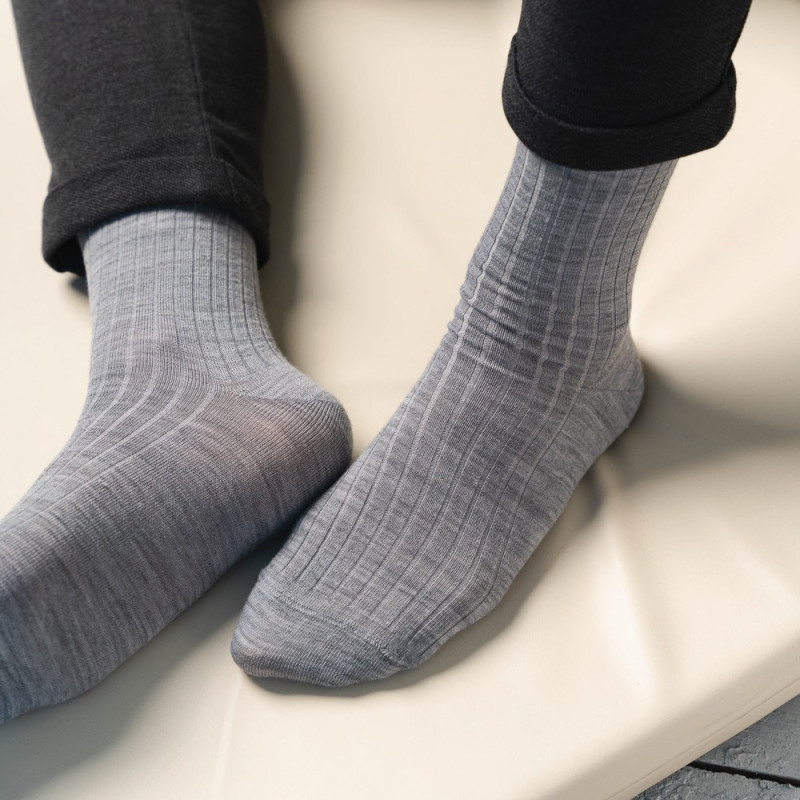 Skarpety MERINO WOOL z wełny merynosa prążkowane bezuciskowe dla mężczyzn SZARE