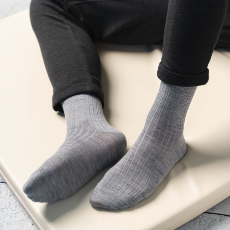Skarpety MERINO WOOL z wełny merynosa prążkowane bezuciskowe dla mężczyzn SZARE