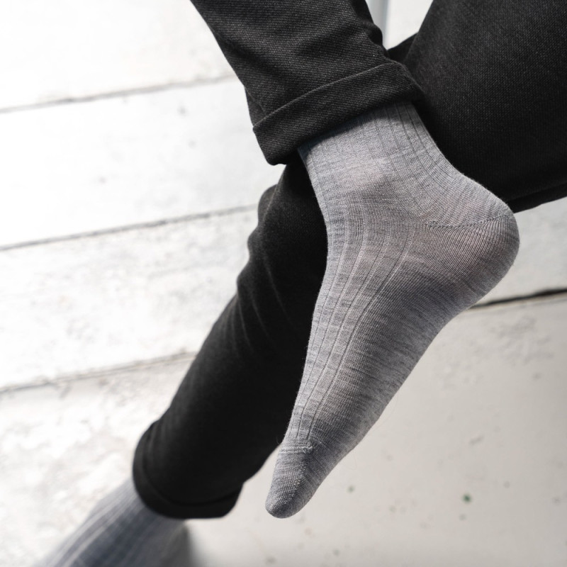 Skarpety MERINO WOOL z wełny merynosa prążkowane bezuciskowe dla mężczyzn SZARE