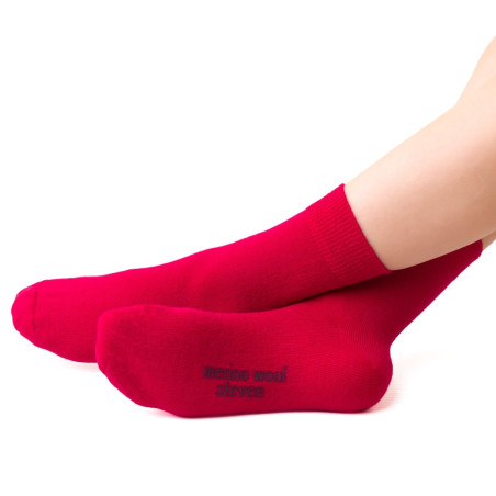 Skarpetki MERINO WOOL z wełny merynosa dla dzieci w kolorze CZERWONYM