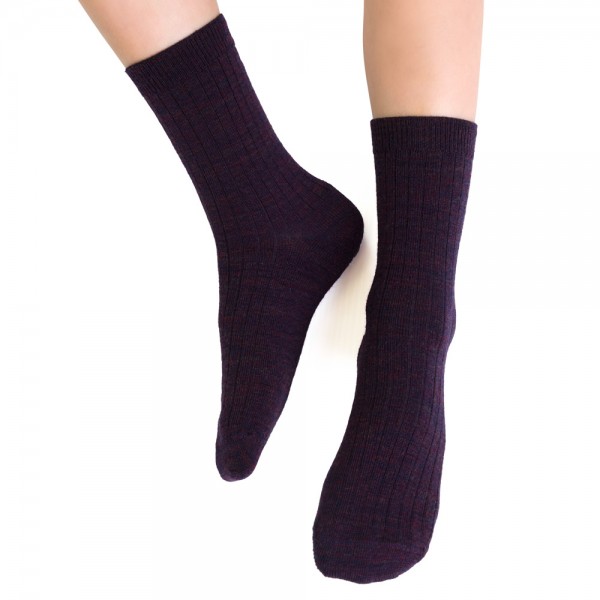 Skarpetki z wełny merynosów bezuciskowe w prążki fioletowe