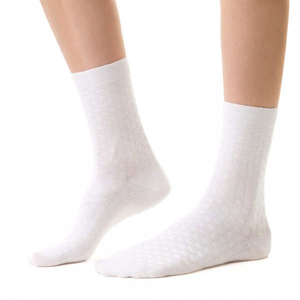 Skarpetki bambusowe bezuciskowe białe