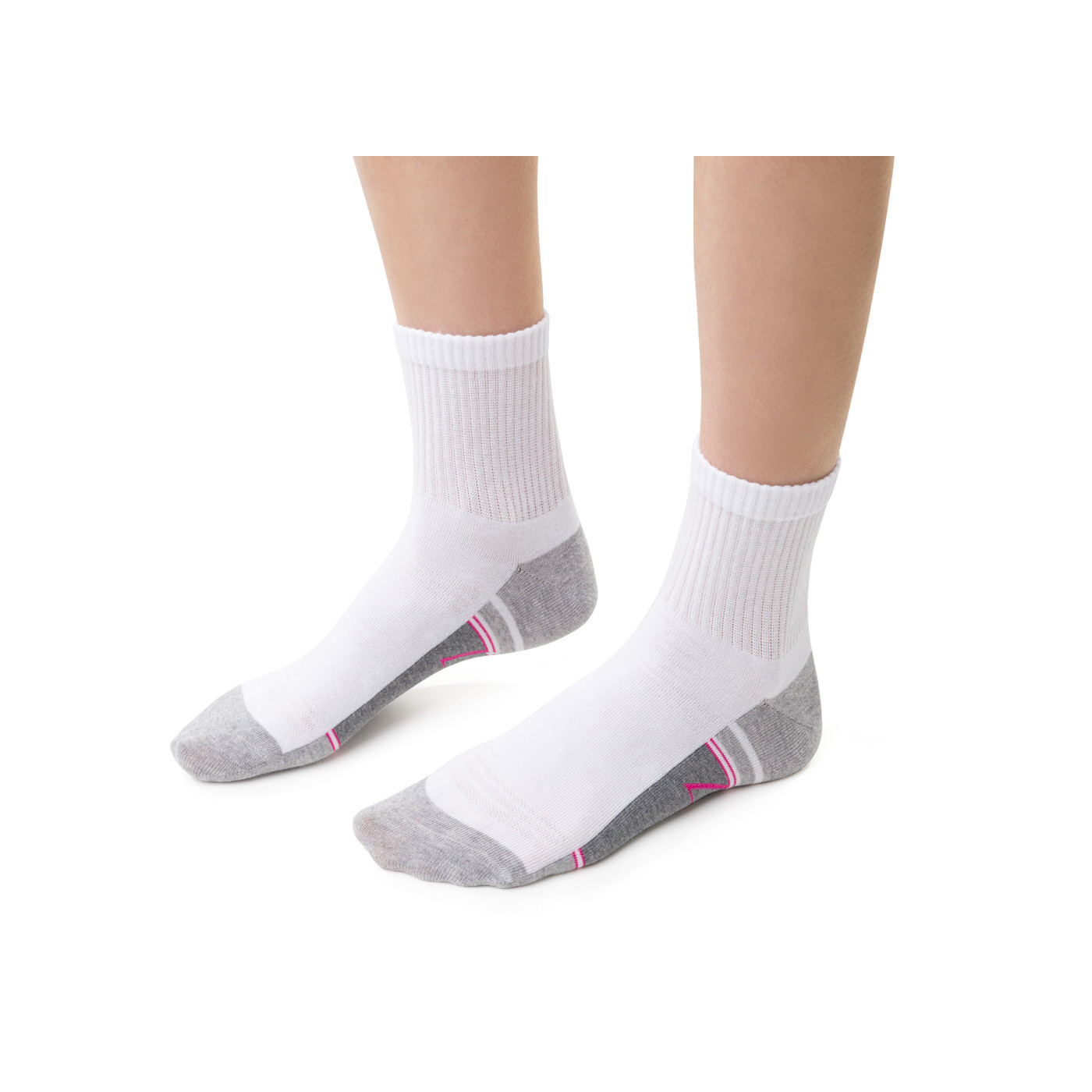 skarpety w stylu sportowym dla kobiet