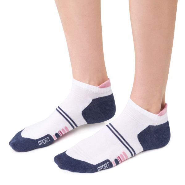 Stopki sportowe białe