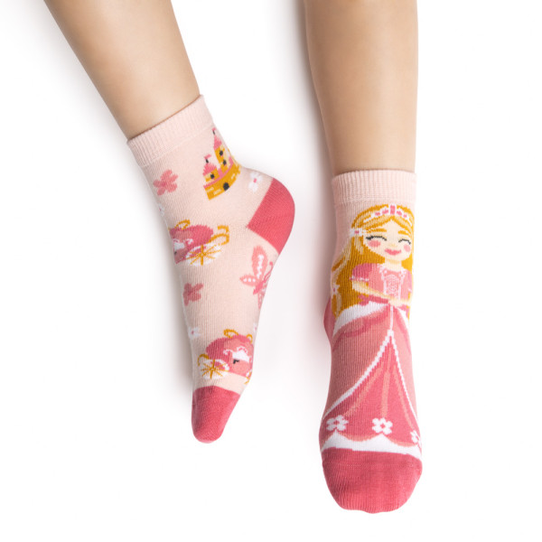 Skarpetki w księżniczki