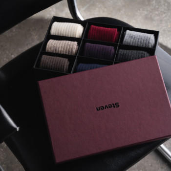 Zestaw skarpet z wełny merynosów 9-pak