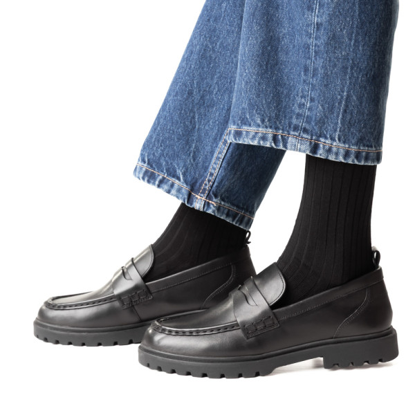 Skarpetki bezuciskowe z wełny merynosów czarne