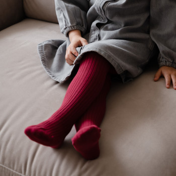 Bawełniane rajstopki w prążki bordowe