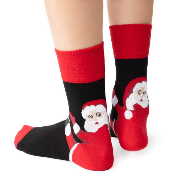 Skarpetki czarne z mikołajem