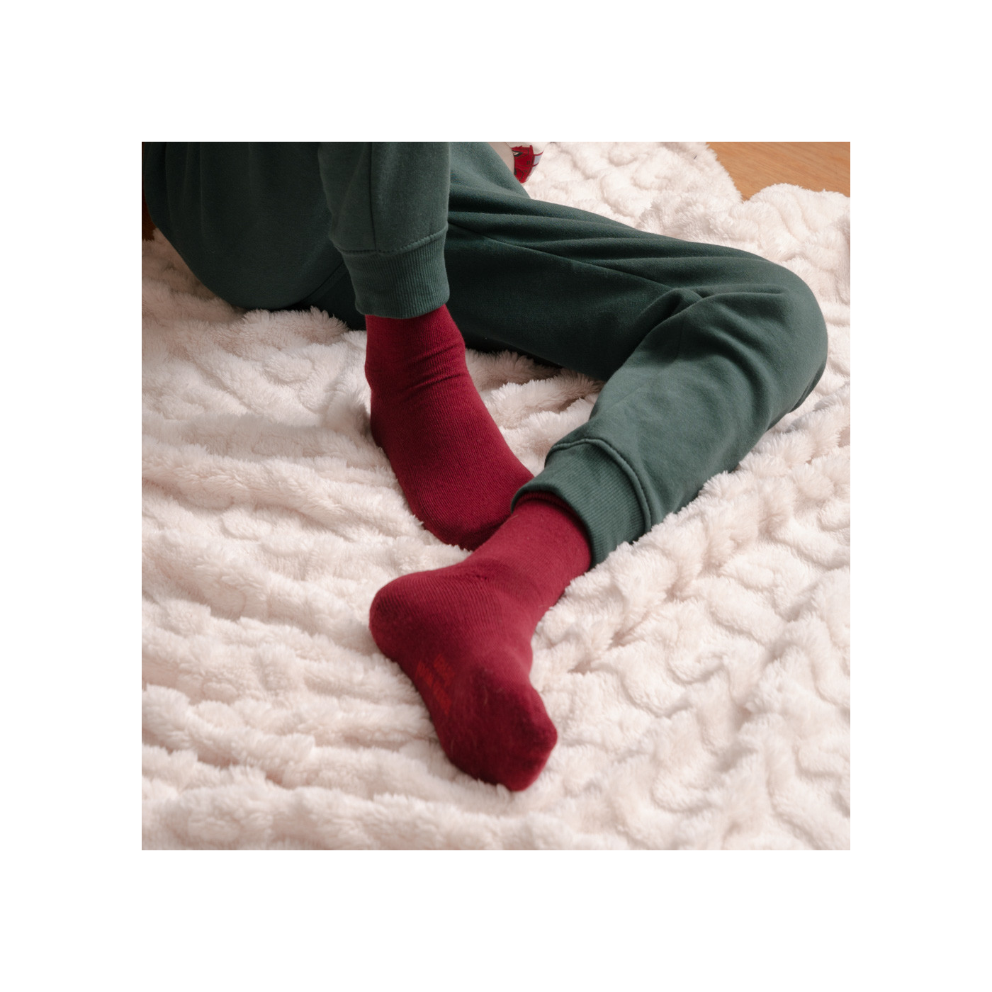 Skarpetki MERINO WOOL z wełny merynosów dla dzieci w kolorze BORDOWYM