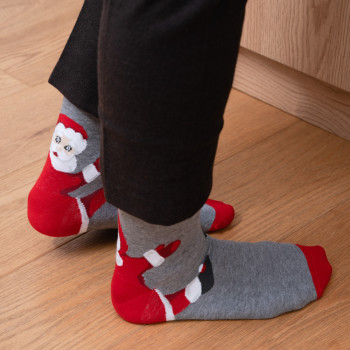 Skarpety z Mikołajem na pięcie szare
