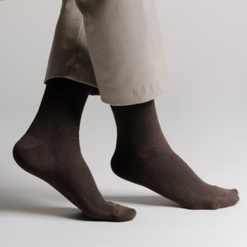 Skarpetki bezuciskowe brązowe