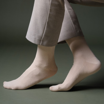 Skarpetki bezuciskowe jasnobeżowe
