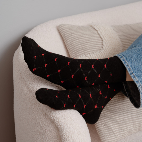 Skarpetki w serduszka czarne