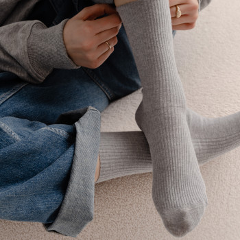 Skarpetki bezuciskowe jasnoszare