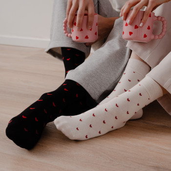 Skarpety w serduszka dla niego