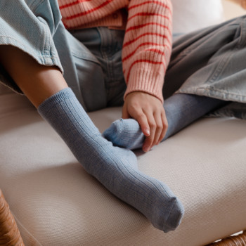 Skarpetki w prążki z bawełny organicznej melanż błękitne