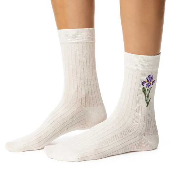 Skarpetki retro z kwiatem ecru