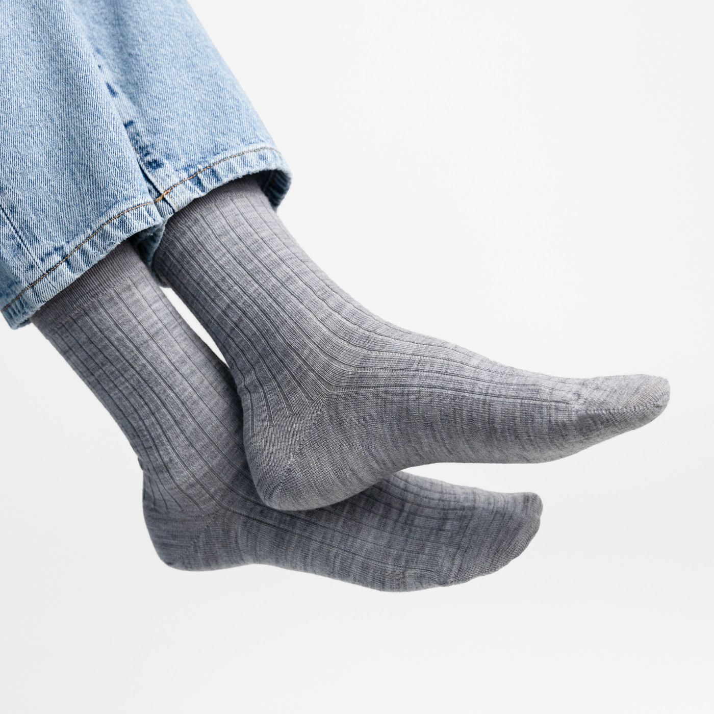Skarpetki MERINO WOOL z wełny merynosów w prążki dla kobiet SZARE