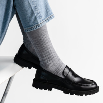 Skarpetki bezuciskowe z wełny merynosów szare